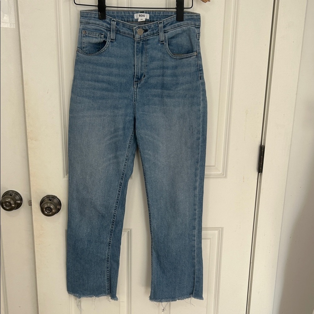 BDG Crop Kick raw hem jeans size 27 blue high waisted frayed hem